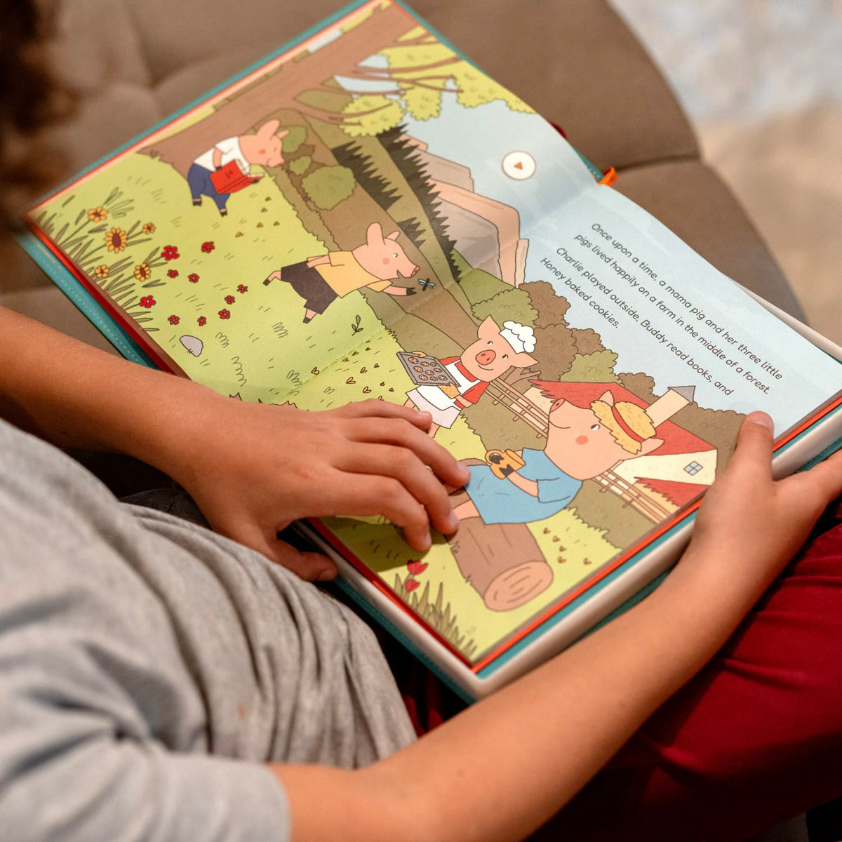 Cali Reader + The Three Little Pigs + 2 Stories of your choice | Pre-order