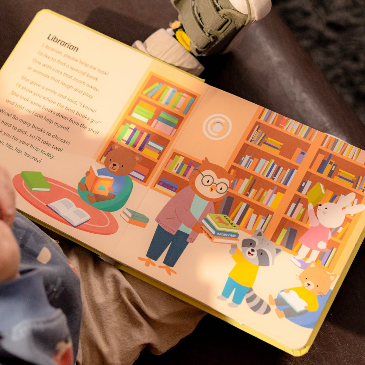 Cali's Books Sound Books Sing With the Helpers: Where They Work